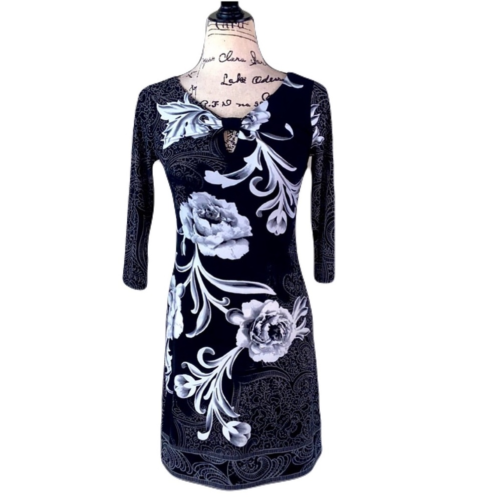 White House Black Market Printed Hollow Sheath Dress